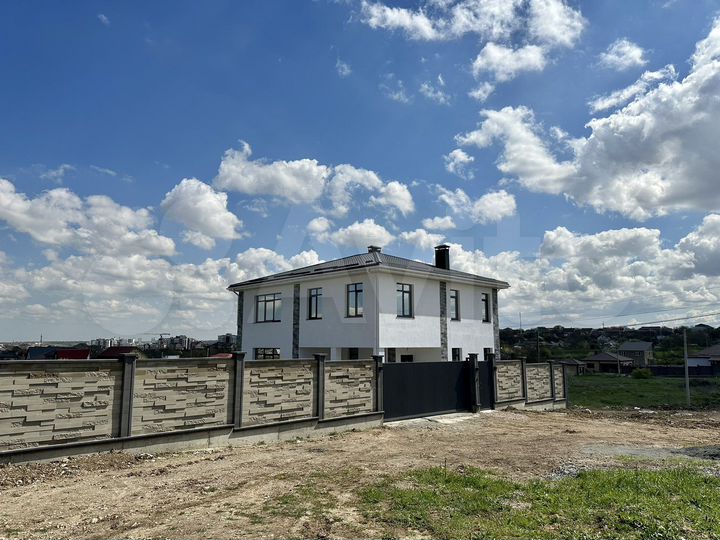 Дом 380 м² на участке 9 сот.