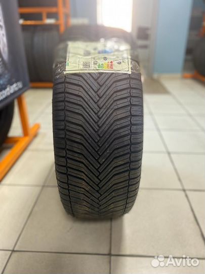 Bars WZ320 235/55 R17 99V