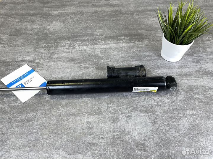 Амортизатор для Мерседес Mercedes-Benz W205 C63