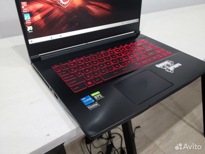 Мощнейший игровой ноутбук MSI