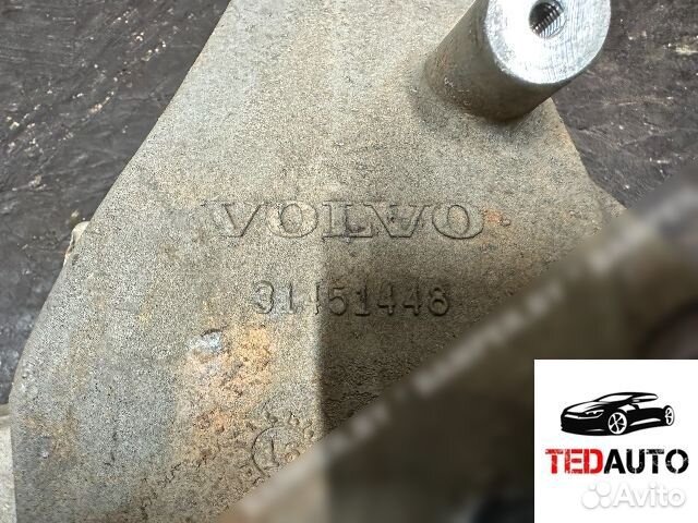 Кулак поворотный правый, Volvo XC90 2016