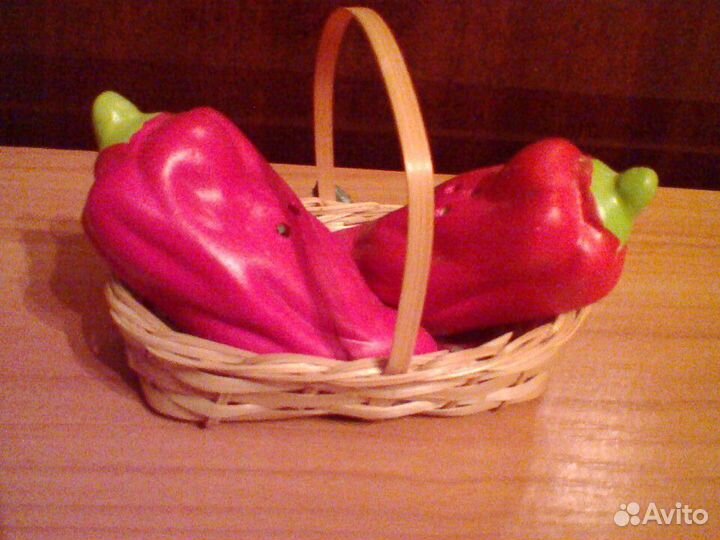 Солонки, ложки, овощерезка