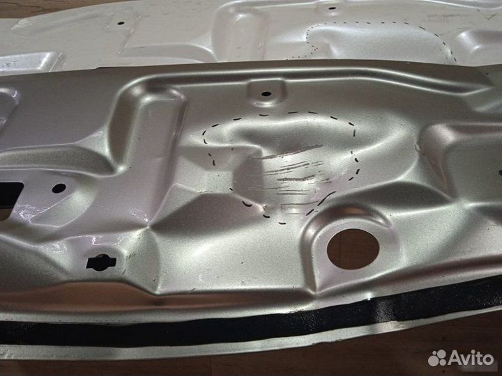 Крышка багажника Lexus Rx200 T