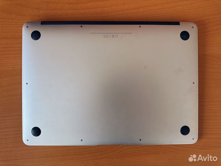 MacBook Air 13” 2015. Состояние хорошее. Оригинал