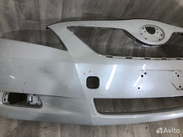 Бампер перед. toyota camry