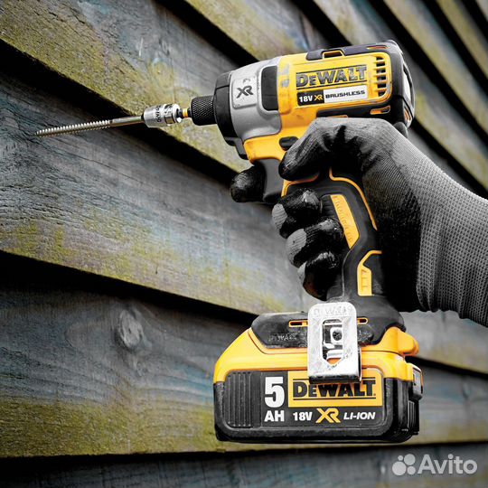 Шуруповерт dewalt