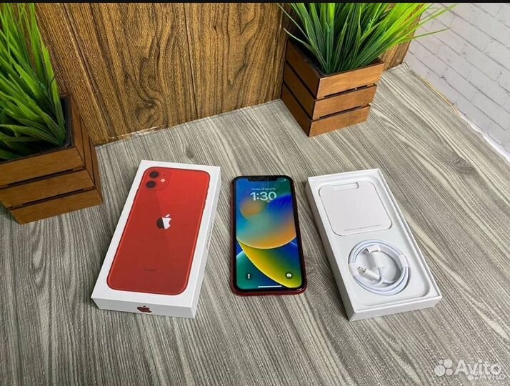 Телефон iPhone 11
