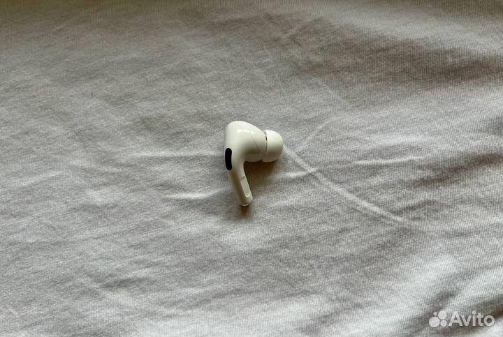 Airpods pro правый наушник новый