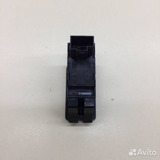 Кнопка открывания багажника Volkswagen Jetta A6 2010-2019