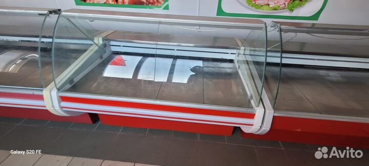 Холодильная витрина