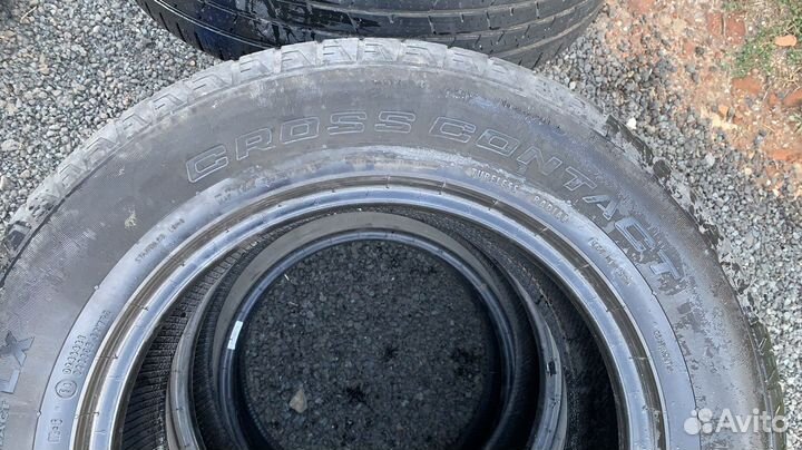 Continental CrossContact LX25 215/65 R16