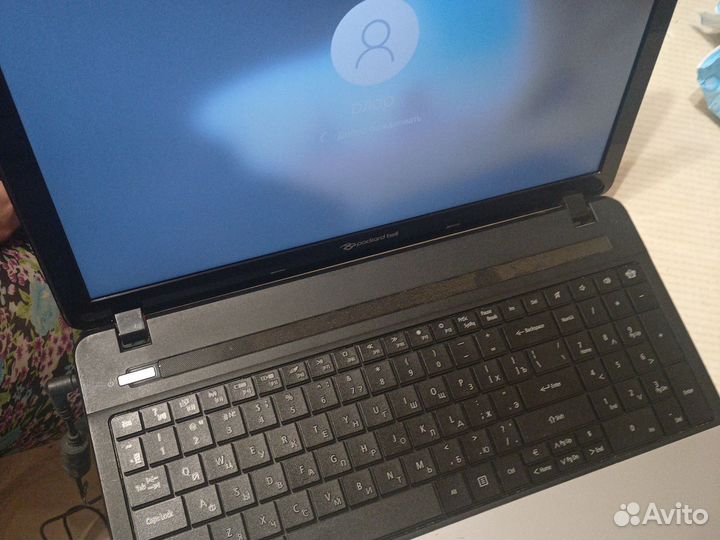 Продаю ноутбук Packard Bell на i5