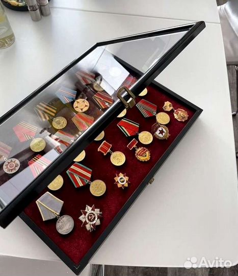 Рамка - витрина 30х40 для медалей, коллекций