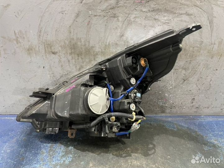 Фара ксенон правая Nissan Teana J32