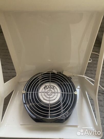 Вытяжка для маникюра