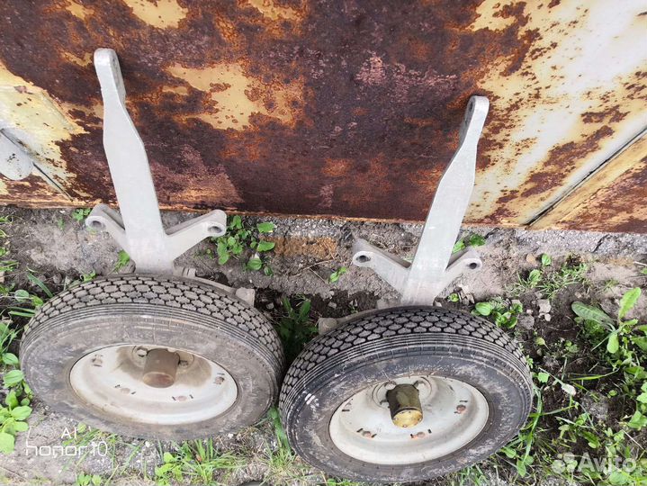 Лодочный мотор 