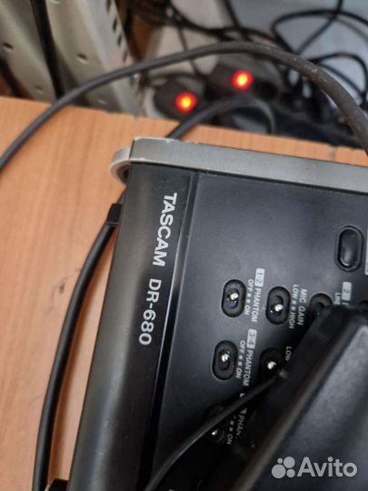 Аудио рекордер Tascam DR-680