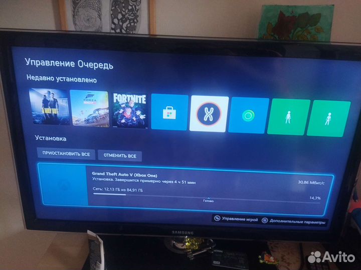 Xbox One 1 геймпад 500гб