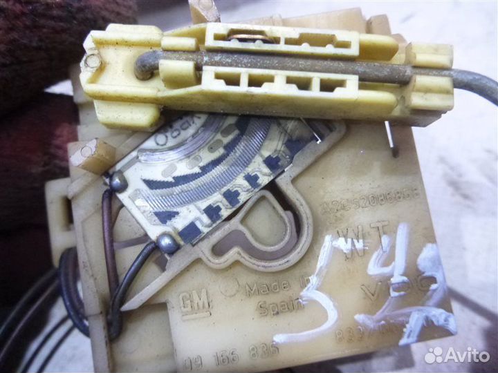 Насос топливный Opel Corsa F68 Z12XE 2003