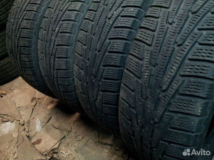 Nokian Tyres Hakkapeliitta R 225/60 R17 103R