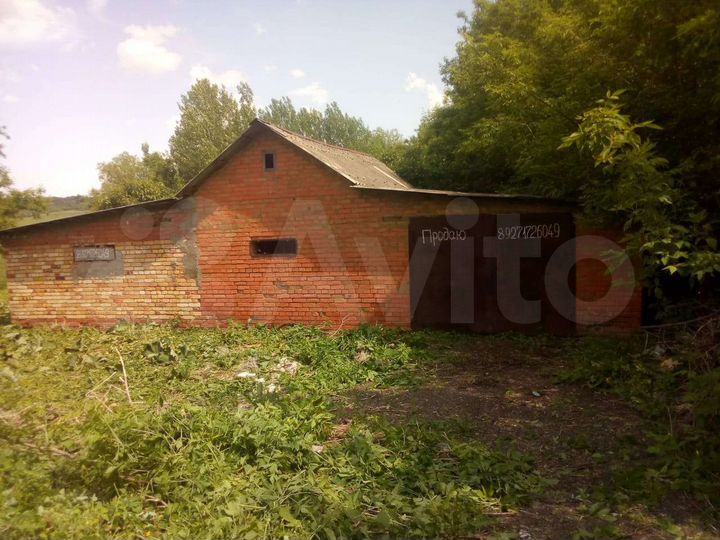 Гараж, > 30 м²