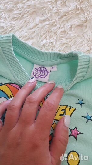 Кофты и костюм 104-110рост