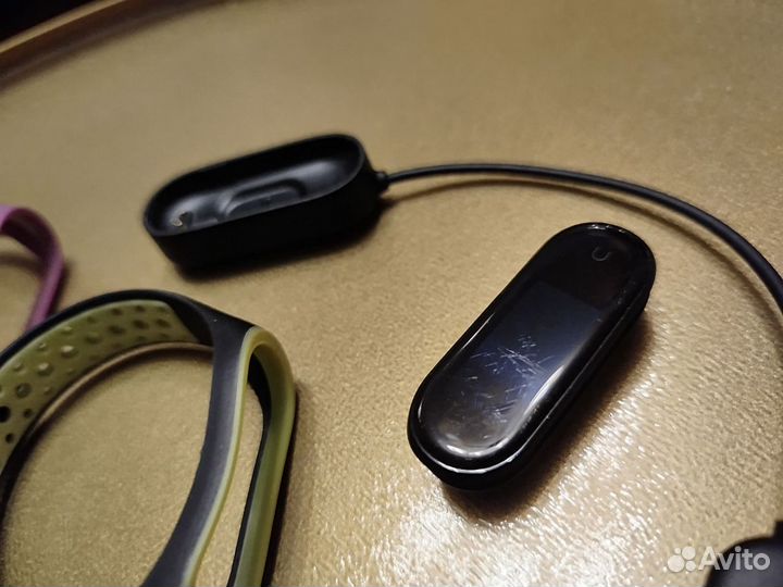 Фитнес-браслет Mi SMART Band 4 NFC