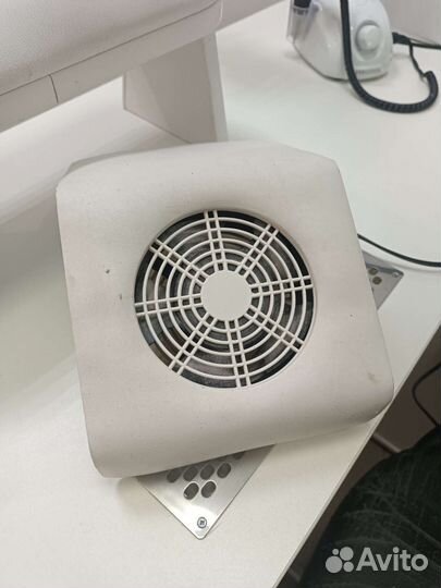 Вытяжка для маникюра