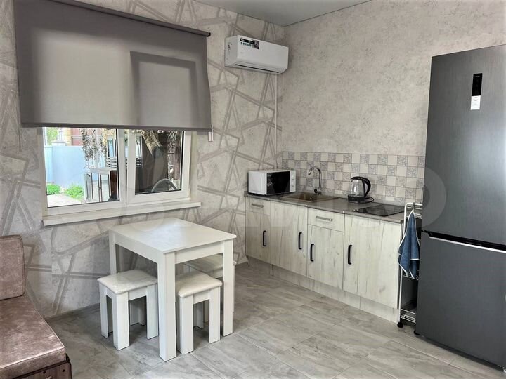 Дом 30 м² на участке 8 сот.