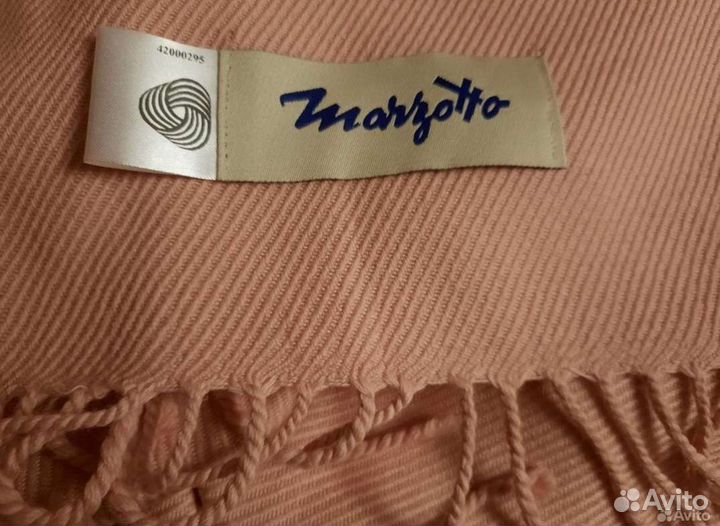 Палантин-плед новый.180на140см.Меринос.Экстрафайн