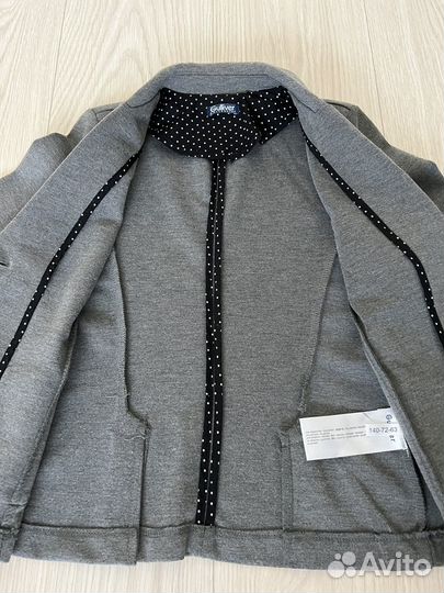 Пиджак для девочки 140