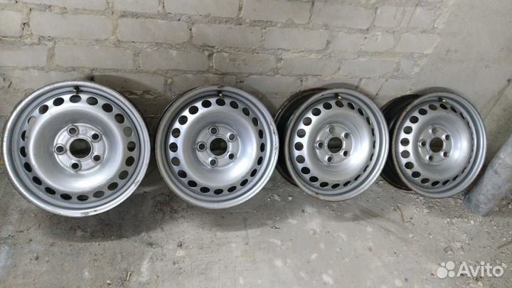 Оригинал стальные диски R 16 Transporter T5