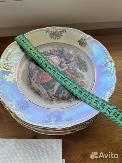 Тарелки из сервиза Kahla Мадонна GDR