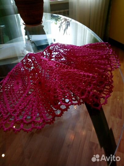 Салфетка вязаная ажурная 75см