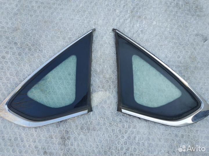 Форточка задняя правая Nissan Teana J32