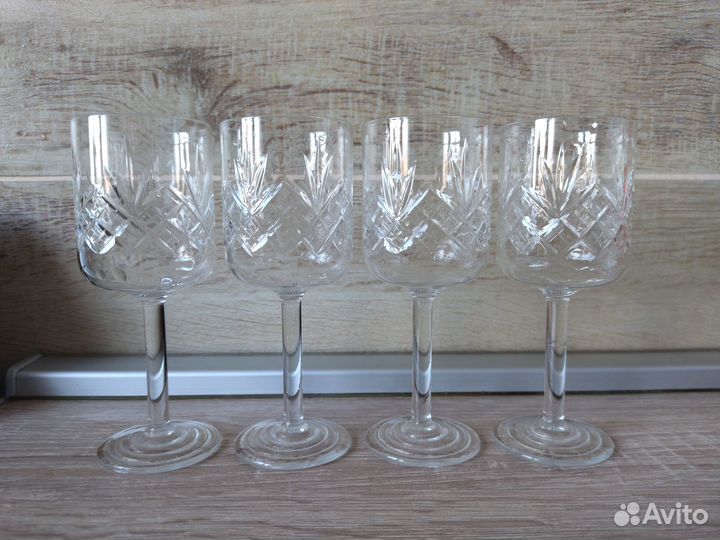 Хрустальные рюмки на ножке, 4 шт, СССР