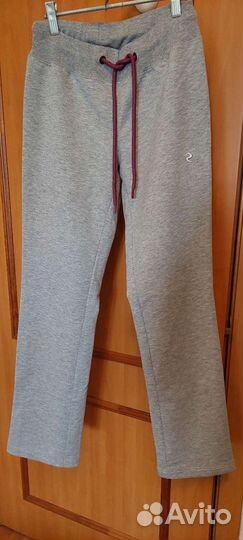 Спортивный костюм женский