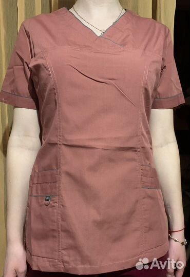 Хирургический костюм и халат