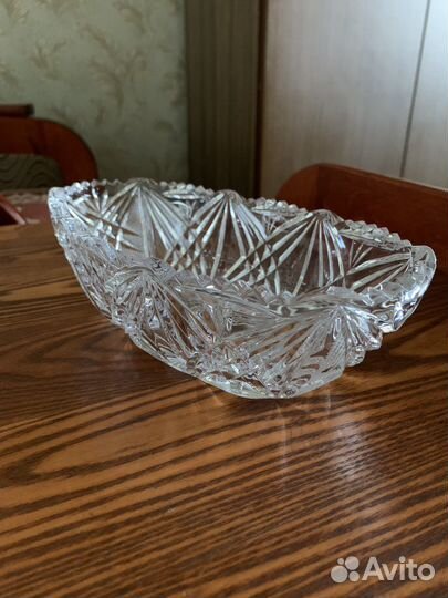 Ваза хрустальная