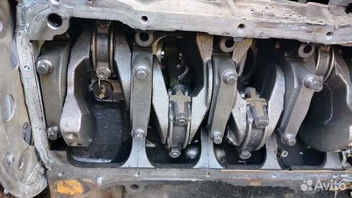 Двигатель YD22 в разбор