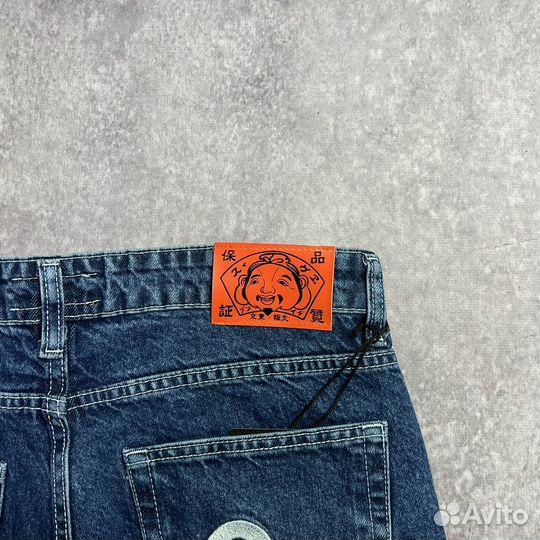 Джинсы Evisu широкие