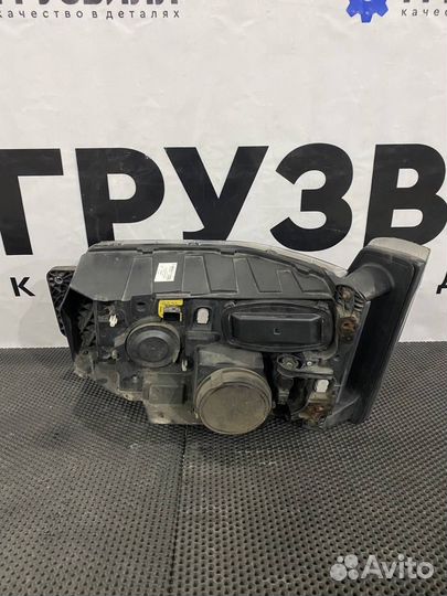 Фара правая Renault T 89207601