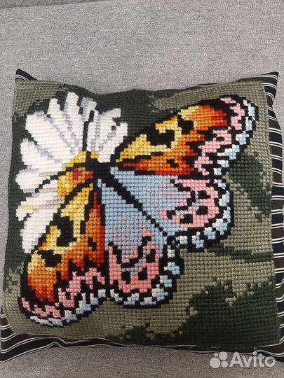 Вышивка наволочка 45 на 45. Ручная работа