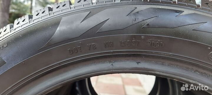 Pirelli Formula Ice 215/50 R17 95T