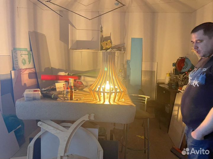 Светильник из дерева