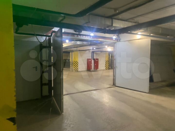 Машиноместо, 18 м²