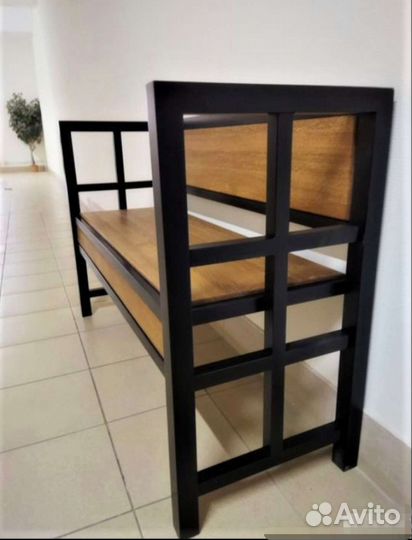 Лавочка со столиком