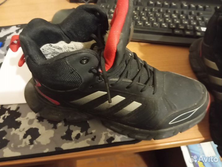 Мужские зимние кроссовки бу 41 р
