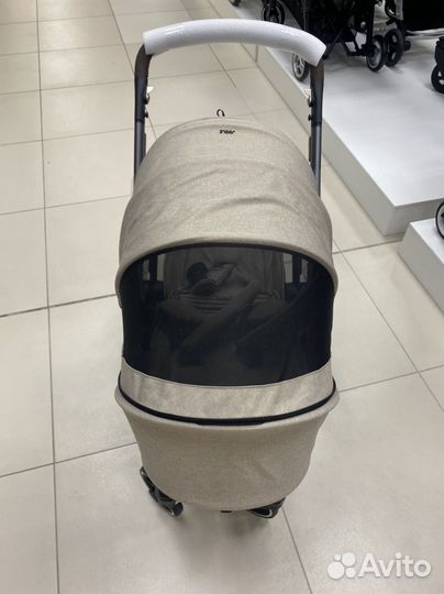Новая коляска Joolz Hub Plus