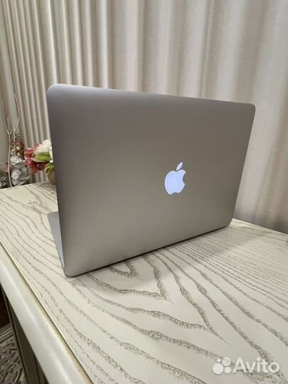 Apple MacBook Air 8/512